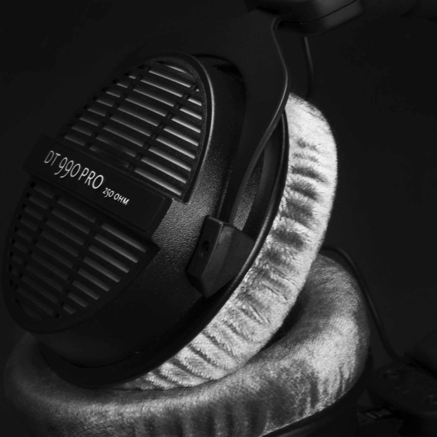 Beyer Dynamic DT 990 PRO 250 OHM