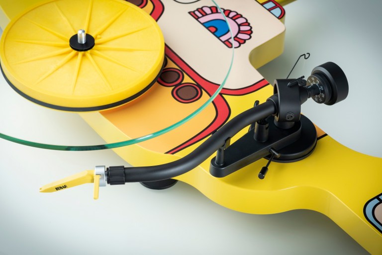 Pro-ject audio The Beatles Yellow Submarine Turntable Collector's Edition